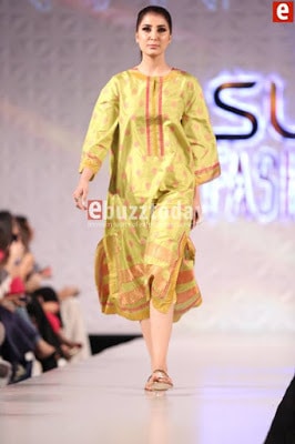 Misha-lakhani-caravan-collection-at-pfdc-sunsilk-fashion-week-2017-7