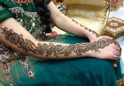 New-and-simple-traditional-eid-mehndi-design-for-hands-15