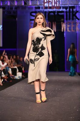 Sana-safinaz-collection-2017-at-sunsilk-fashion-week-6