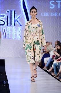 Sania-maskatiya-cruise-collection-pfdc-sunsilk-fashion-week-2017-14