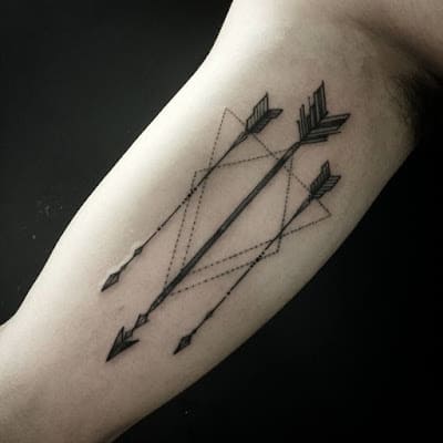 Simple-and-small-tattoos-ideas-for-motifs-with-deep-meaning-7
