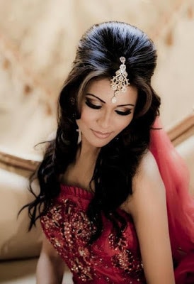 Stylish-indian-bridal-hairstyles-that-perfect-for-wedding-3