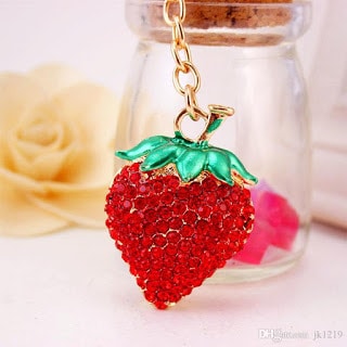Beautiful-Red-Strawberry-Key-Chain-Pendant-for-Women