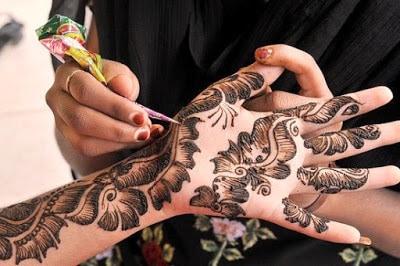 New-style-arabic-eid-mehndi-designs-2017-for-upcoming-eid-2