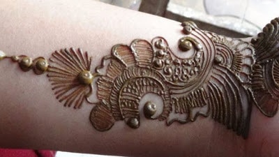 New-style-arabic-eid-mehndi-designs-2017-for-upcoming-eid-3