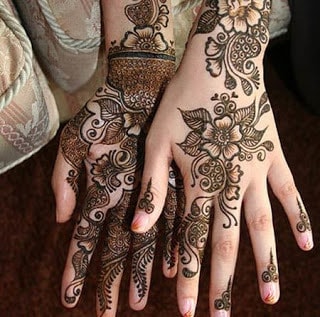 New-style-eid-mehndi-designs-for-full-hands-that-you-must-try-11