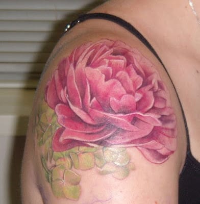 Pinkish-lily-With-Anthers-Tattoo