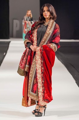 Komal-Nasir-velvet-shawl-pakistani