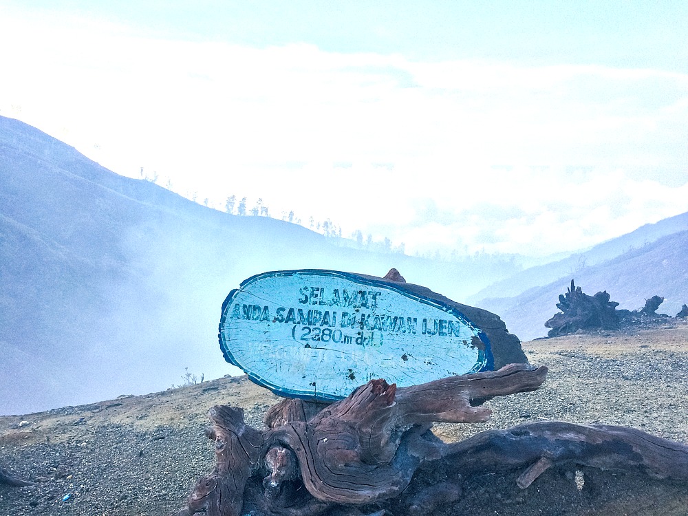 what-to-wear-on-a-volcano-hike-in-indonesia